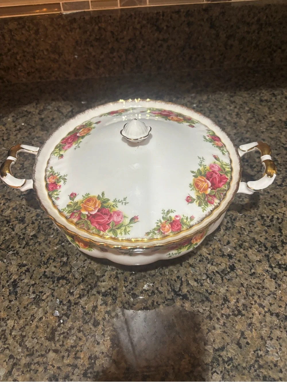Royal Albert elegant porcelain
